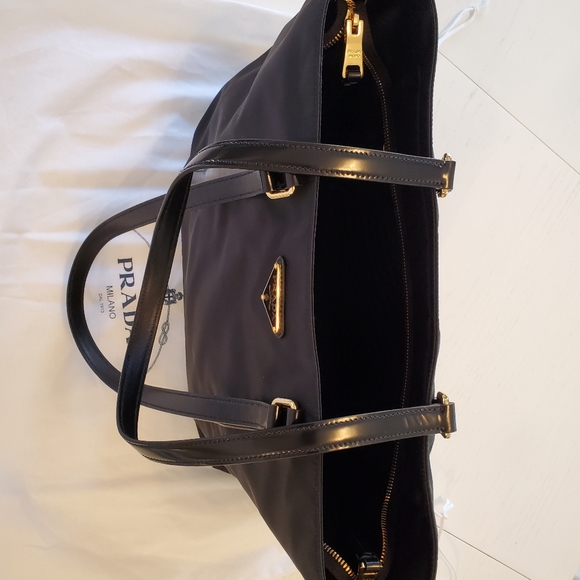 Designer Bag (Prada) - Picture 1 of 11